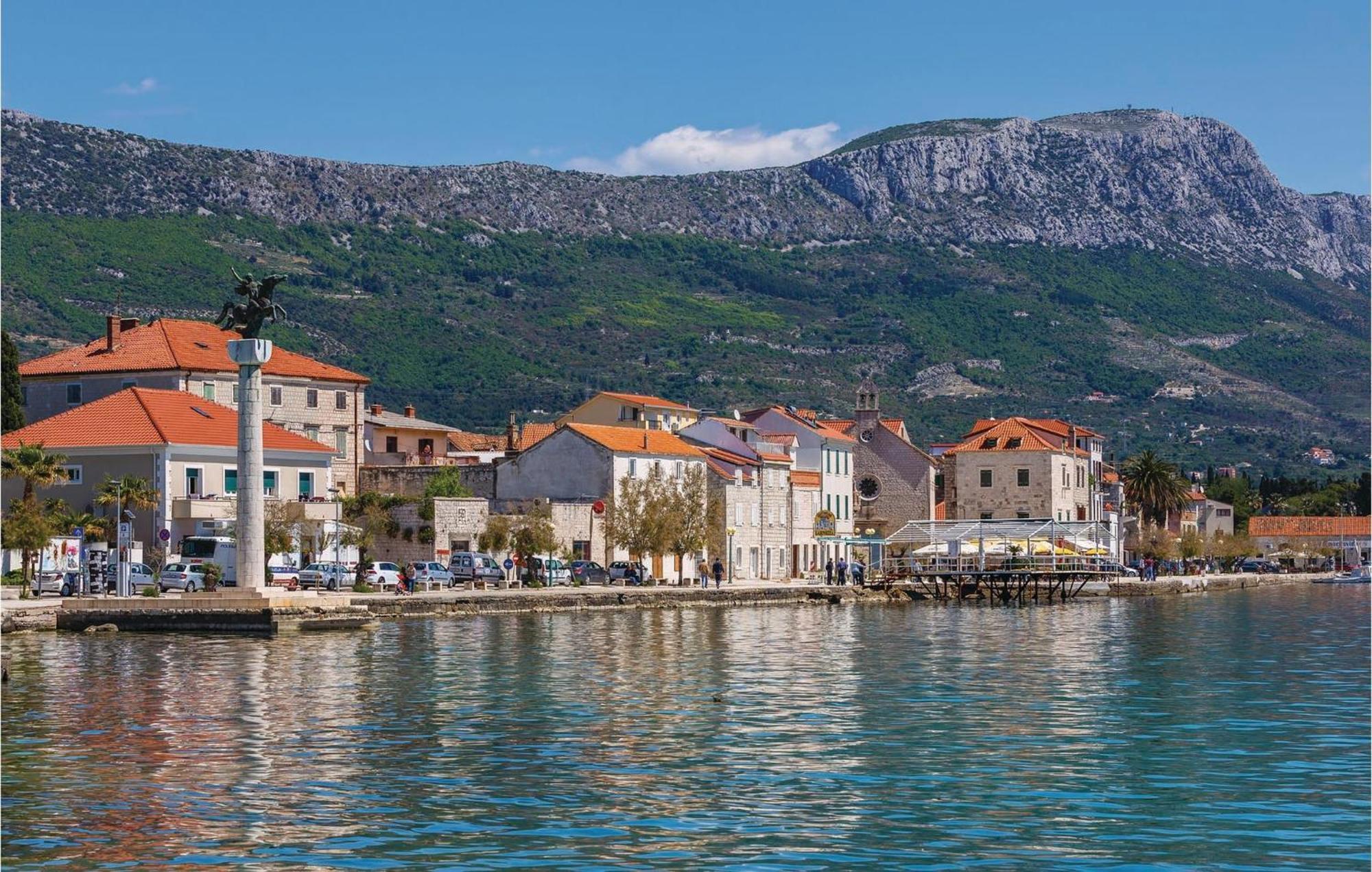 Stunning Apartment In Kastel Stari With Wifi Kastela Ngoại thất bức ảnh